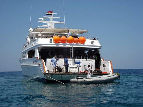 dive deck of Emperor Majesty