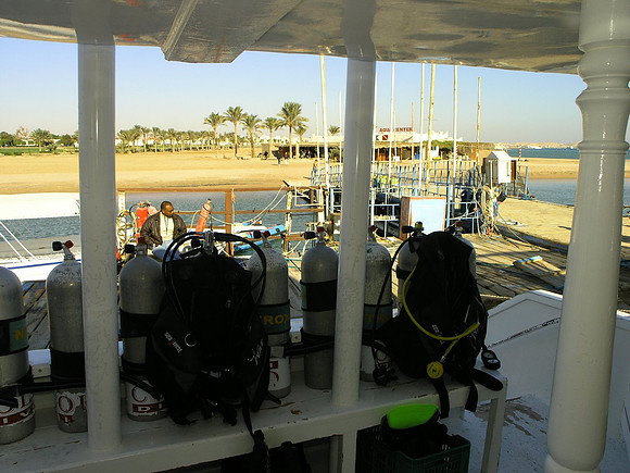 Colona Diving Center at Magawish beach, view from the pier, onboard "Captain Magued 3"